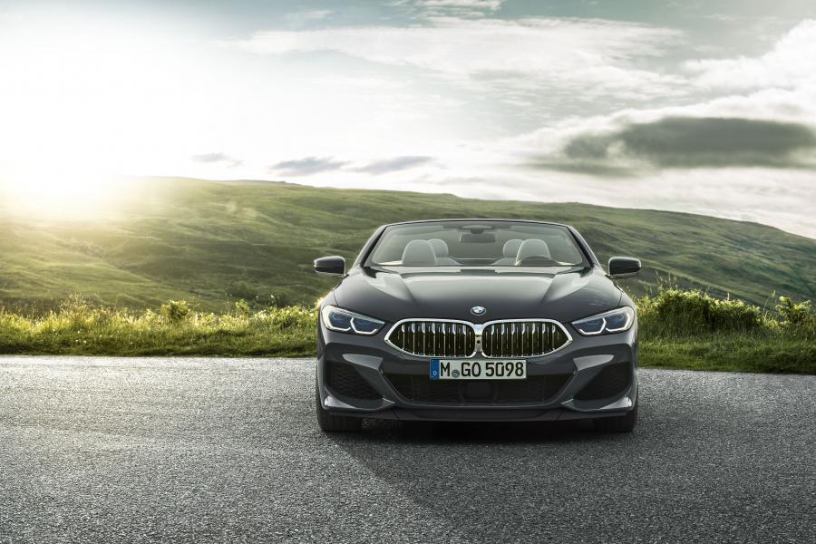  BMW M850i xDrive Convertible (G14) 2018 года  (WW) (фото 33 из 183)